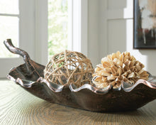 Load image into Gallery viewer, Avermund Sculpture
