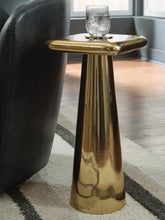 Load image into Gallery viewer, Dallenburg Accent Table
