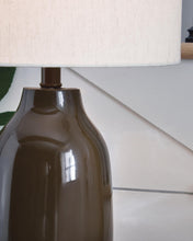 Load image into Gallery viewer, Jyler Terracotta Table Lamp (1/CN)
