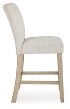 Load image into Gallery viewer, Larawyn Upholstered Barstool (2/CN)
