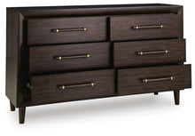 Load image into Gallery viewer, Dantenton Dresser
