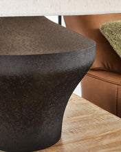 Load image into Gallery viewer, Dolanham Metal Table Lamp (1/CN)
