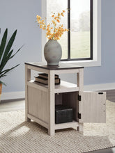 Load image into Gallery viewer, Fendenmore Chair Side End Table
