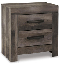 Load image into Gallery viewer, Wynnlow Queen Panel Bed with Mirrored Dresser, Chest and Nightstand
