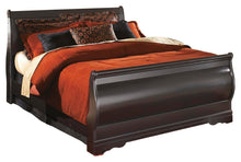 Load image into Gallery viewer, Huey Vineyard Queen Sleigh Bed with Mirrored Dresser and Nightstand
