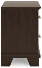 Load image into Gallery viewer, Covetown Queen Panel Bed with Mirrored Dresser and Nightstand
