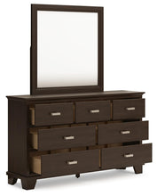 Load image into Gallery viewer, Covetown Queen Panel Bed, Dresser, Mirror, Chest and Nightstand
