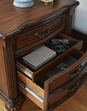 Load image into Gallery viewer, Lavinton King Poster Bed with Mirrored Dresser and Nightstand
