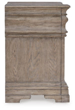 Load image into Gallery viewer, Blairhurst Queen Panel Bed, Dresser, Mirror, Chest and Nightstand
