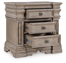 Load image into Gallery viewer, Blairhurst King Panel Bed, Dresser, Mirror, Chest and Nightstand
