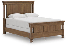 Load image into Gallery viewer, Rowlenstown Queen Poster Bed with Mirrored Dresser and Nightstand
