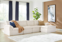 Load image into Gallery viewer, Fannin 4-Piece Sectional with Ottoman
