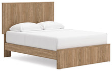 Load image into Gallery viewer, Gramburg Queen Panel Platform Bed
