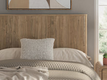 Load image into Gallery viewer, Gramburg Full Panel Platform Bed
