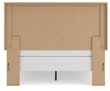 Load image into Gallery viewer, Gramburg Queen Panel Bed
