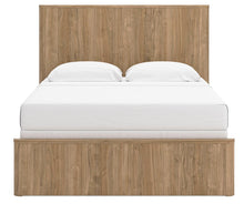 Load image into Gallery viewer, Gramburg Queen Panel Bed
