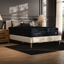 Load image into Gallery viewer, Dreamcloud Ultra Memory Foam Queen Mattress
