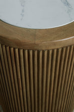 Load image into Gallery viewer, Camdill Round End Table
