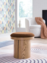 Load image into Gallery viewer, Lewisen Accent Ottoman
