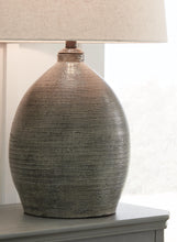 Load image into Gallery viewer, Joyelle Terracotta Table Lamp (1/CN)
