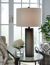 Load image into Gallery viewer, Dingerly Glass Table Lamp (1/CN)
