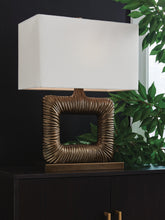 Load image into Gallery viewer, Garronby Metal Table Lamp (1/CN)

