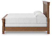 Load image into Gallery viewer, Rowlenstown California King Poster Bed
