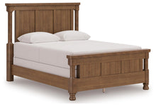 Load image into Gallery viewer, Rowlenstown Queen Poster Bed
