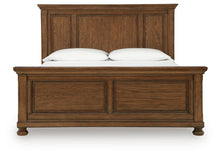 Load image into Gallery viewer, Zackaryn King Panel Bed
