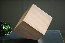Load image into Gallery viewer, Hurport Sculpture
