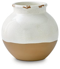 Load image into Gallery viewer, Vercott Vase

