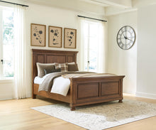 Load image into Gallery viewer, Zackaryn Queen Panel Bed
