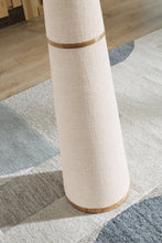 Load image into Gallery viewer, Dellridge Metal Floor Lamp (1/CN)
