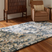 Load image into Gallery viewer, Braymen Medium Rug
